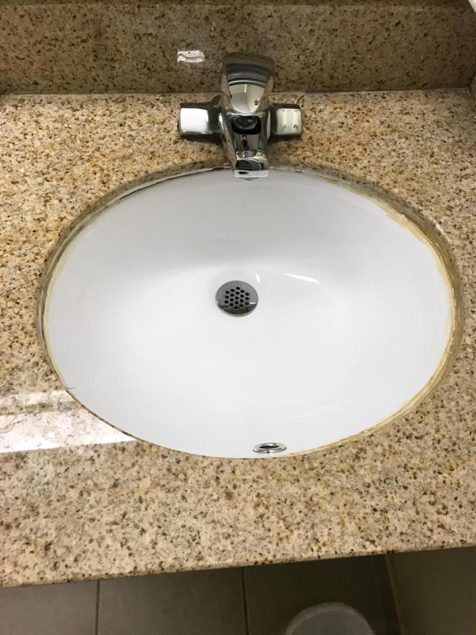 Millville Motorsports Inn And Suites Room photo